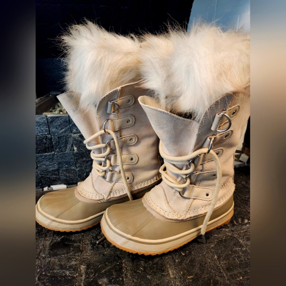 SOREL Joan of Arctic Waterproof Boot